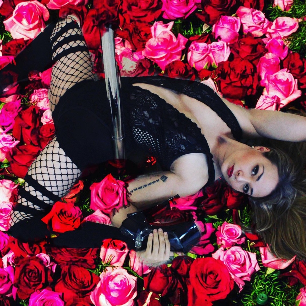Posh Ambassador & Dress Lover, Lea LeVega